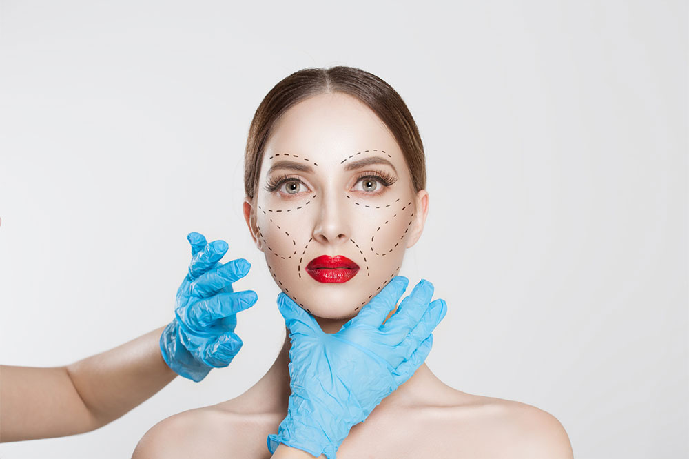 4 Popular Plastic Surgery Trends